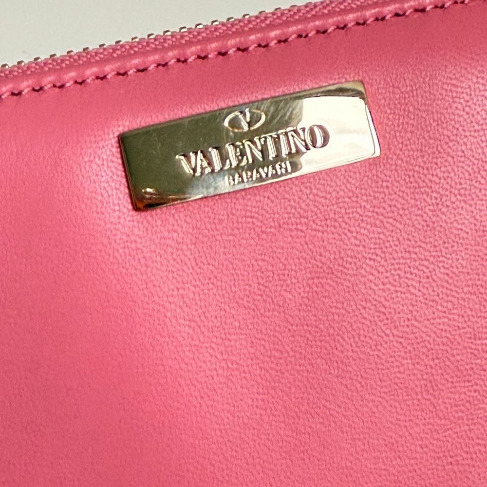 Valentino Garavani Floral Appliqué Wallet - Picture 12 of 16